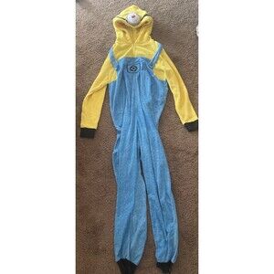 Adult minion Halloween costume